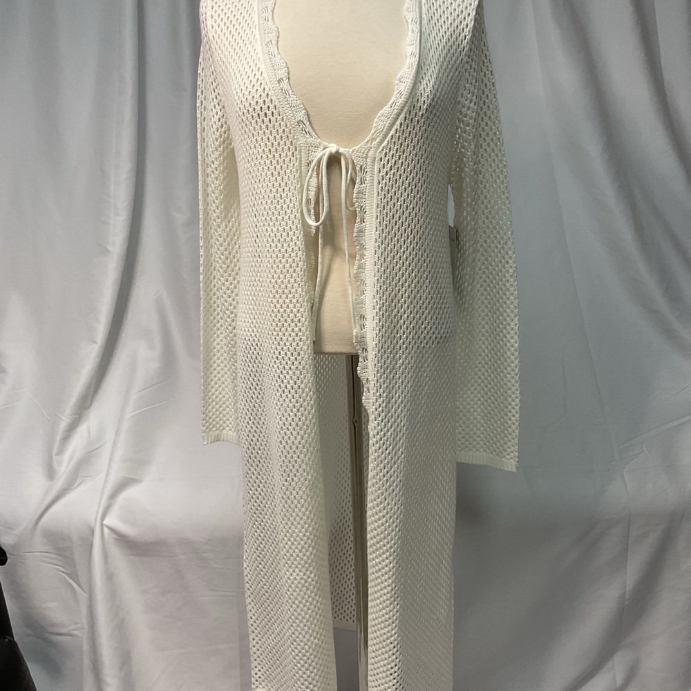 Madden Girl Ivory Knit Long Sleeves Robe with Lace Detail. Size XL